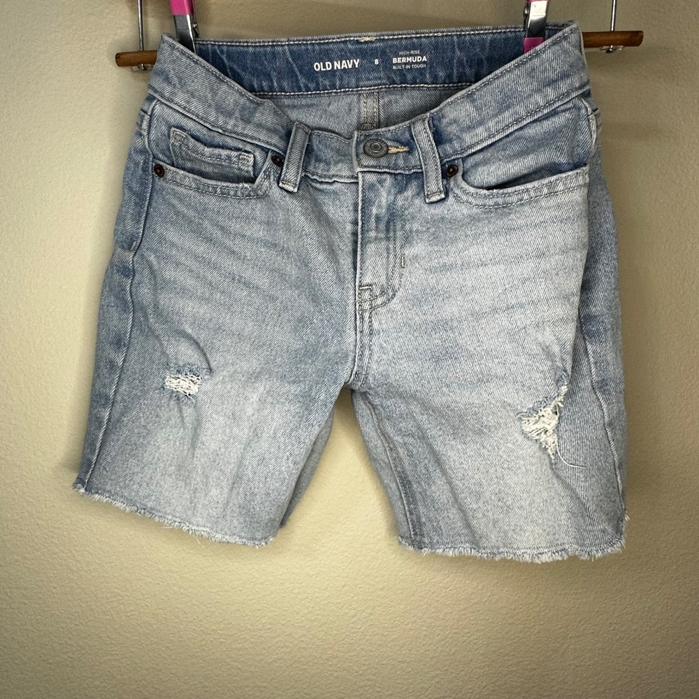 Old Navy Kids Girls Bermuda Shorts Distressed Light Wash Size 8